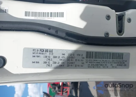 2019 Jeep Compass Trailhawk 4X4 z USA, uszkodzony, nr VIN 3C4NJDDB9KT759810